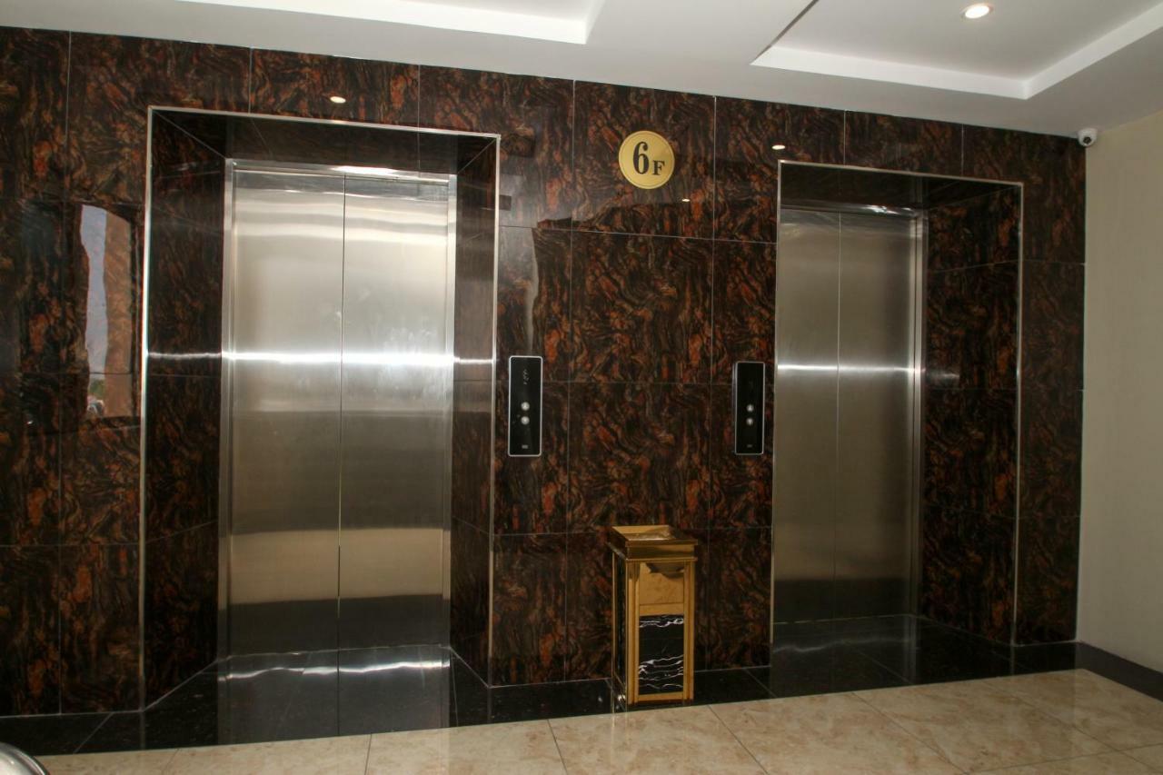 Gemsy Hotel Янгон Екстериор снимка